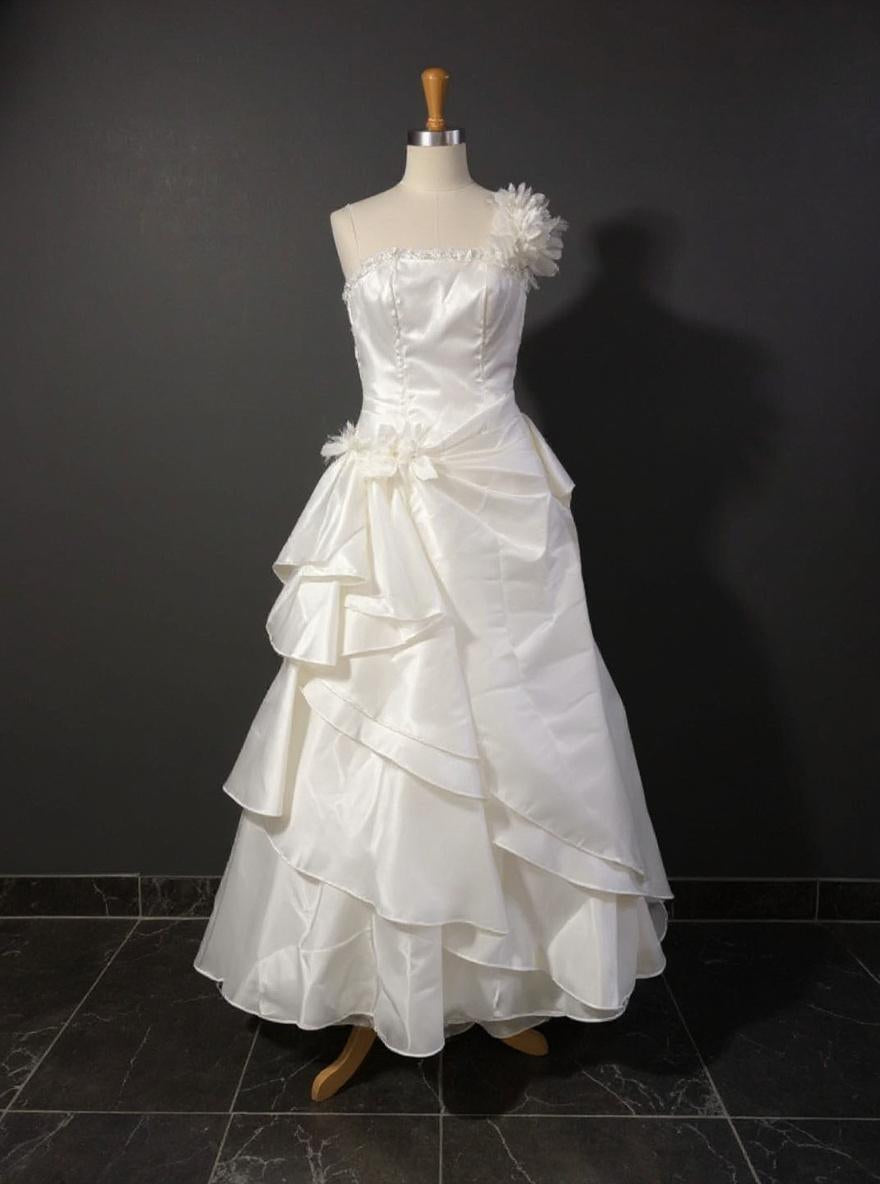 A-LINE ONE SHOULDER WITH FLOUNCE